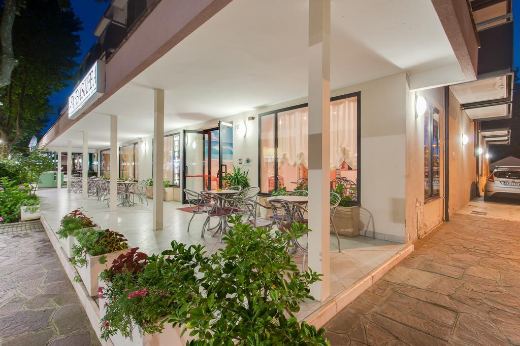 Hotel Basilea Bellaria-Igea Marina Exterior photo